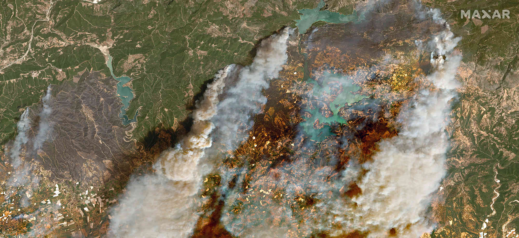 Лесной пожар в Турции со спутников
