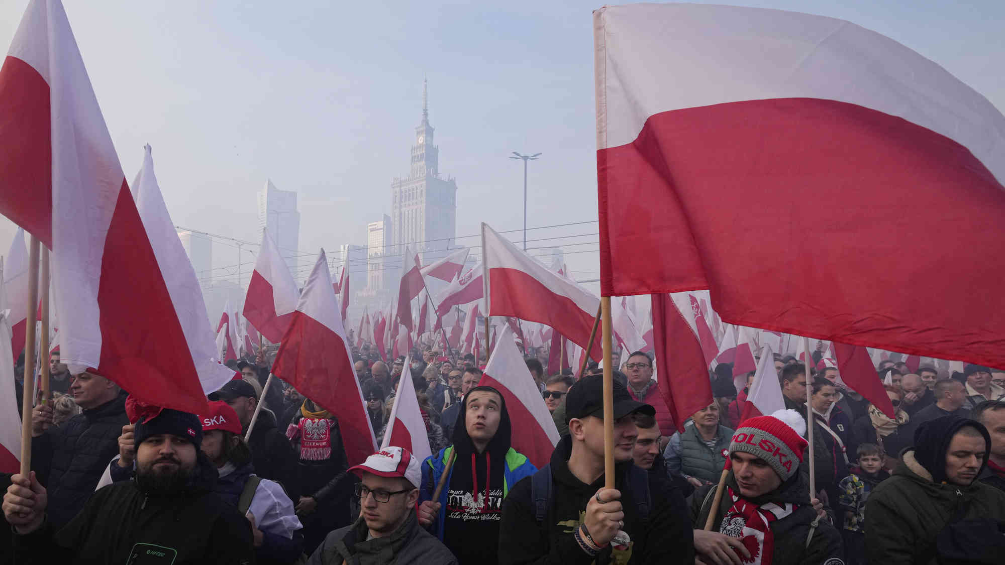 Польские стали. Поляки в Москве. Поляки на Украине. Поляки в России. Лозунги против Путина.